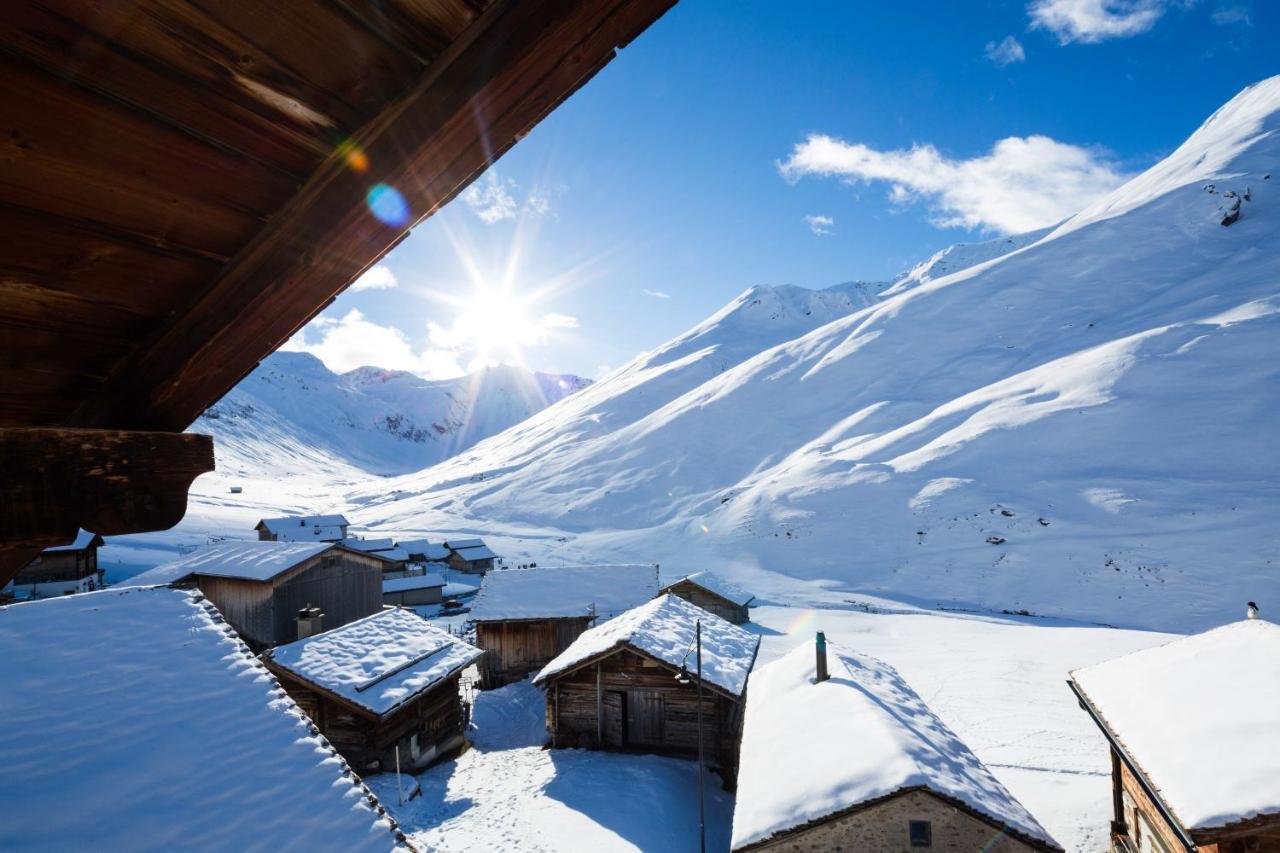 Gasthaus Alpenrose Juf 호텔 외부 사진
